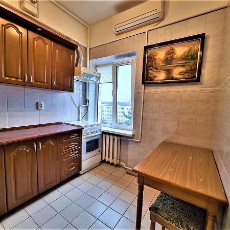 82-Avenue Apartment 切尔诺夫策 外观 照片